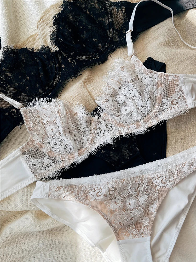 Barefoot in Lace // Set