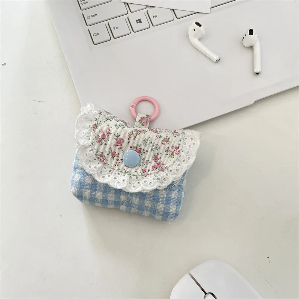 Sweet Simplicity // Coin Bag