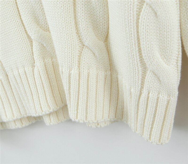 Study Date //White Knit Sweater